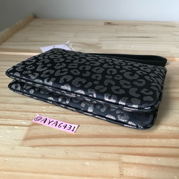 Kate spade large wristlet🎈🎈 - Picture 4 of 9